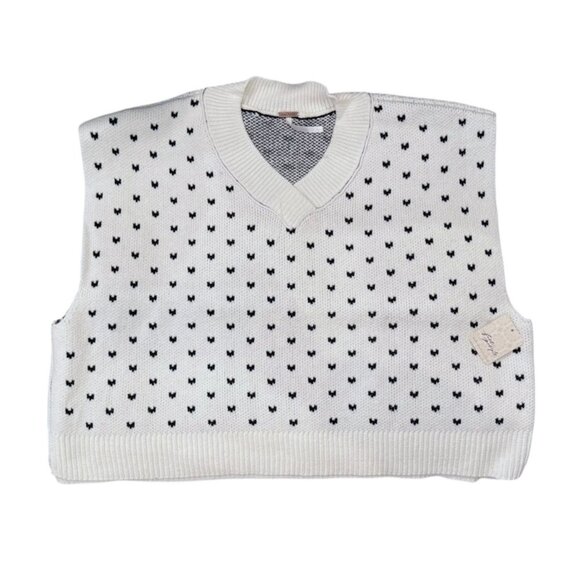Free People East Street Ivory & Black Pattern Knit Sweater Boxy Crop Vest M NWT - Picture 2 of 7